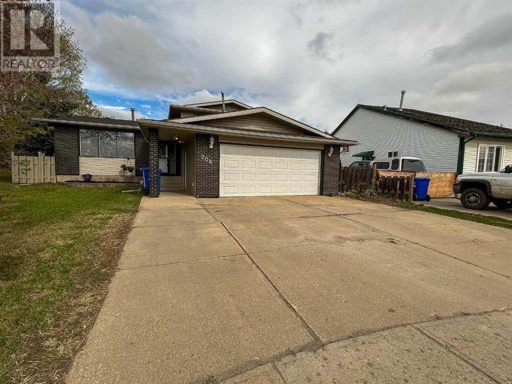 Property at 206 Kennedy Crescent image 2