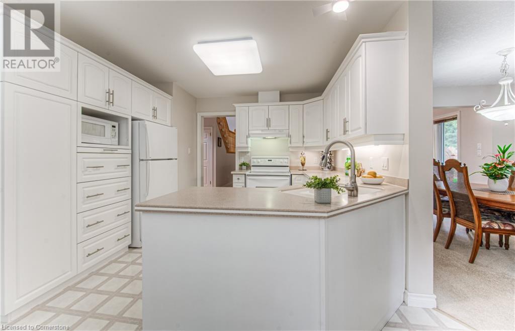 416 Forestlawn Road, Waterloo, Ontario  N2K 2J6 - Photo 18 - 40736292