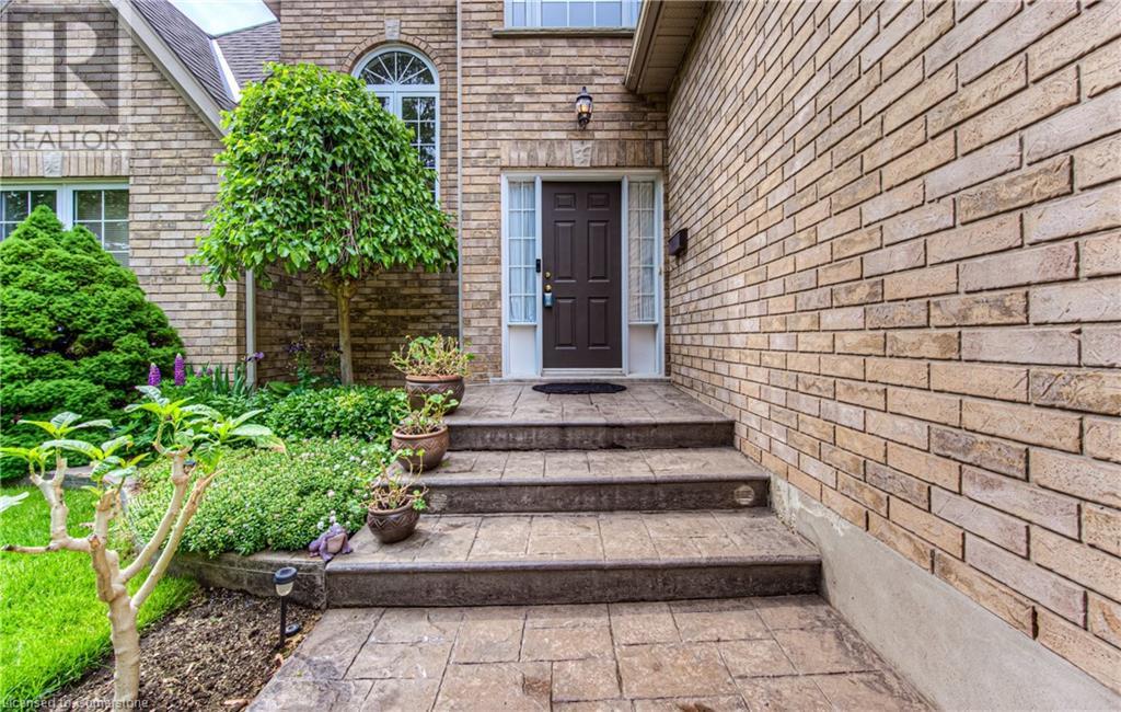 416 Forestlawn Road, Waterloo, Ontario  N2K 2J6 - Photo 39 - 40736292
