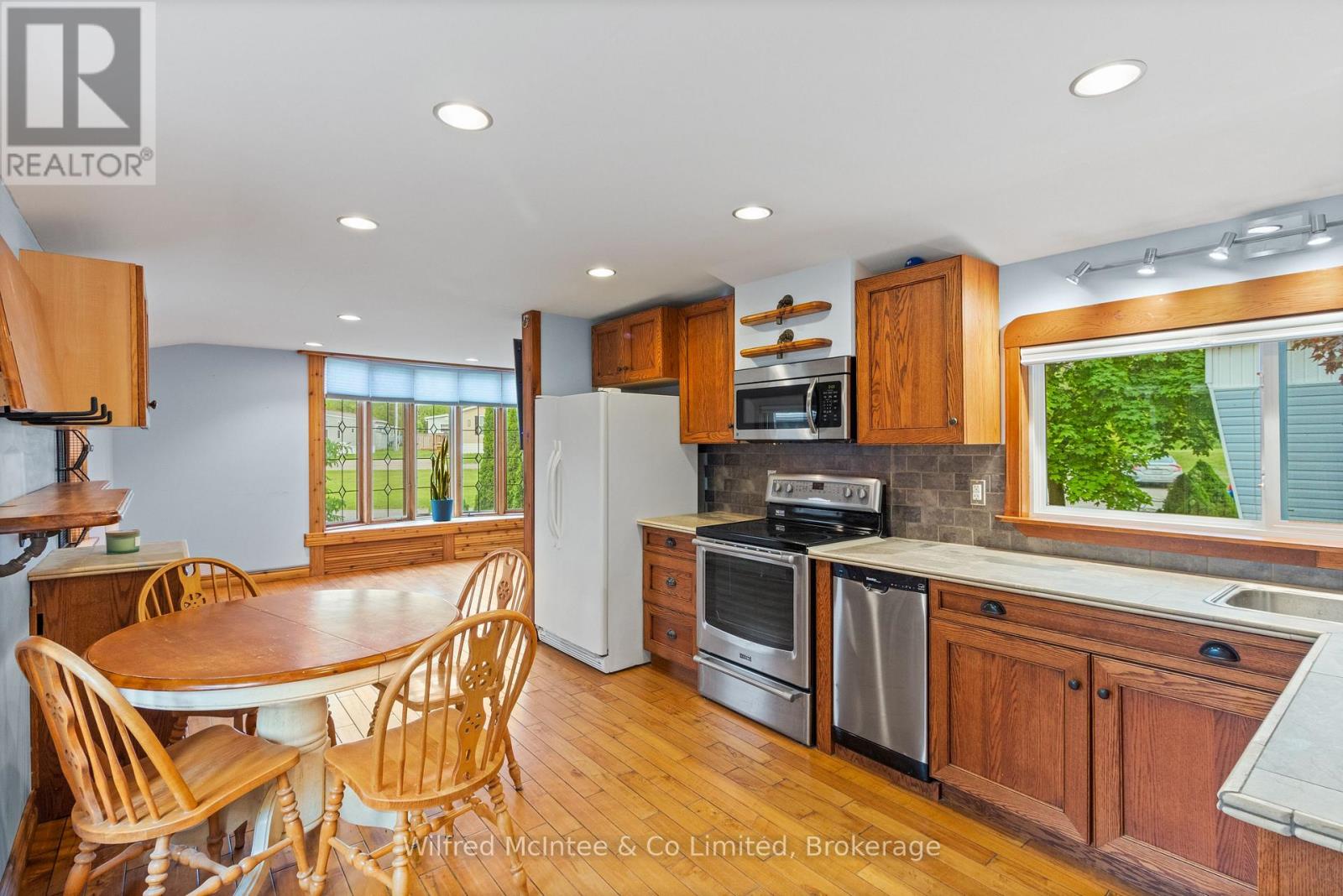 48 Maplewood Boulevard, Kincardine, Ontario  N0G 2T0 - Photo 23 - X12203163