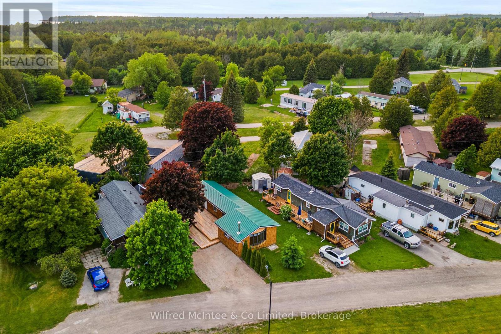 48 Maplewood Boulevard, Kincardine, Ontario  N0G 2T0 - Photo 42 - X12203163