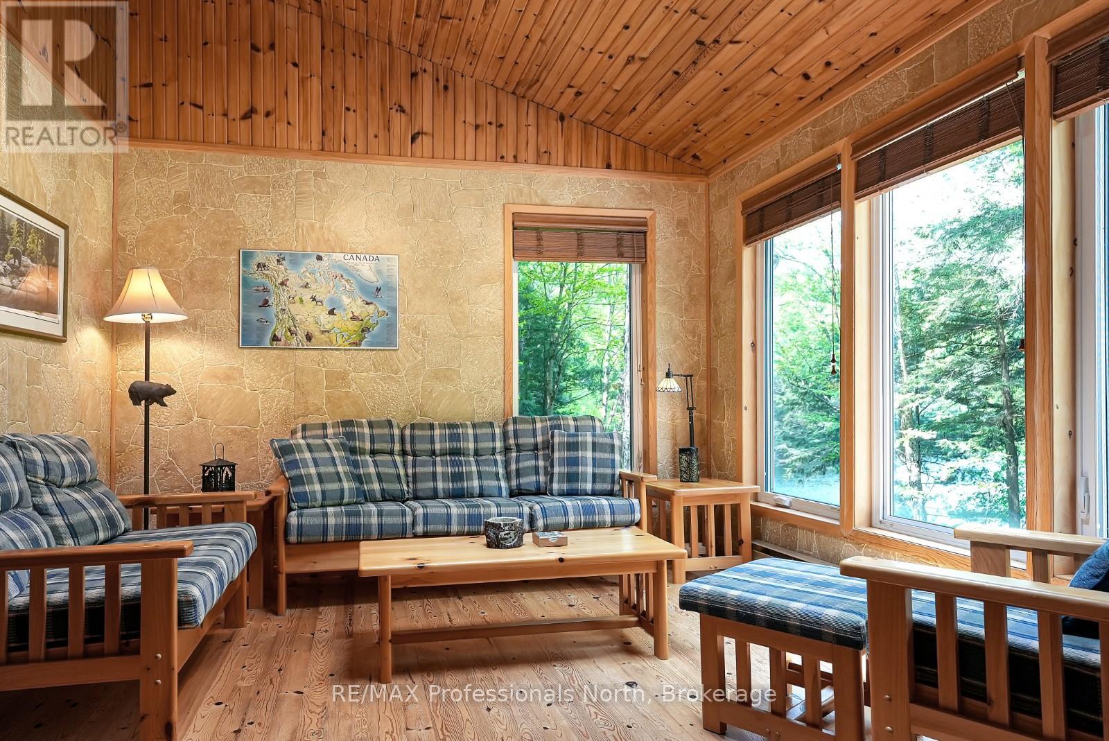 1178 Hummingbird Road, Dysart Et Al, Ontario  K0M 1S0 - Photo 12 - X12203190