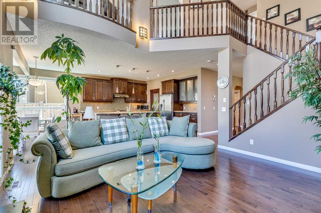 Property at 8 Aspen Stone Court SW image 3