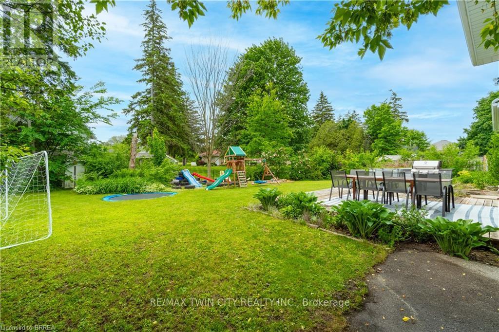 22 Japonica Crescent, Brantford, Ontario  N3R 1N6 - Photo 31 - X12201910