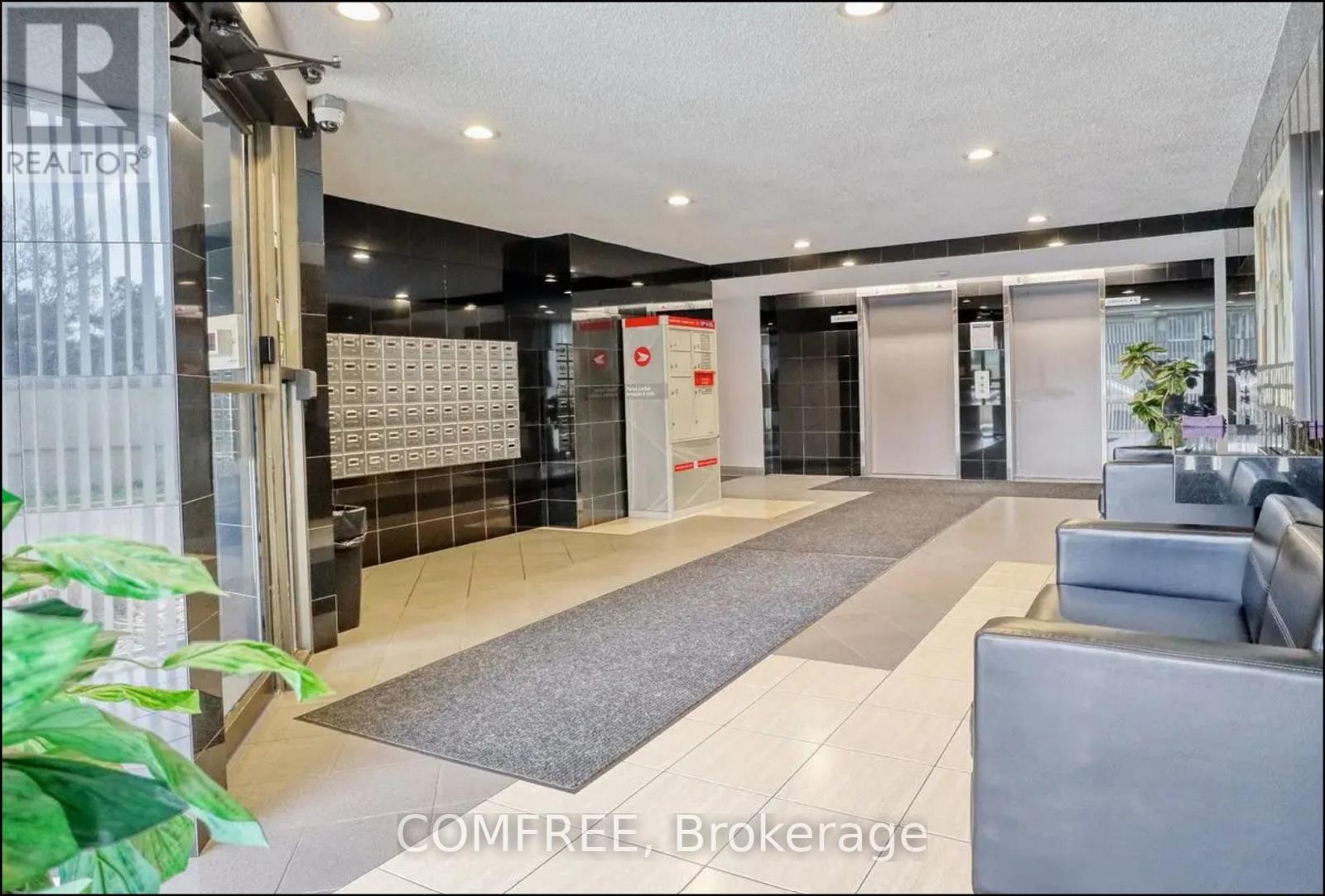 809 - 127 Belmont Drive, London South, Ontario  N6J 4J7 - Photo 4 - X12203071
