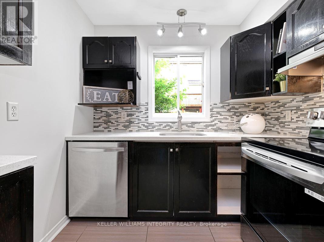 2598 Crosscut Terrace, Ottawa, Ontario  K1T 4A1 - Photo 15 - X12203197