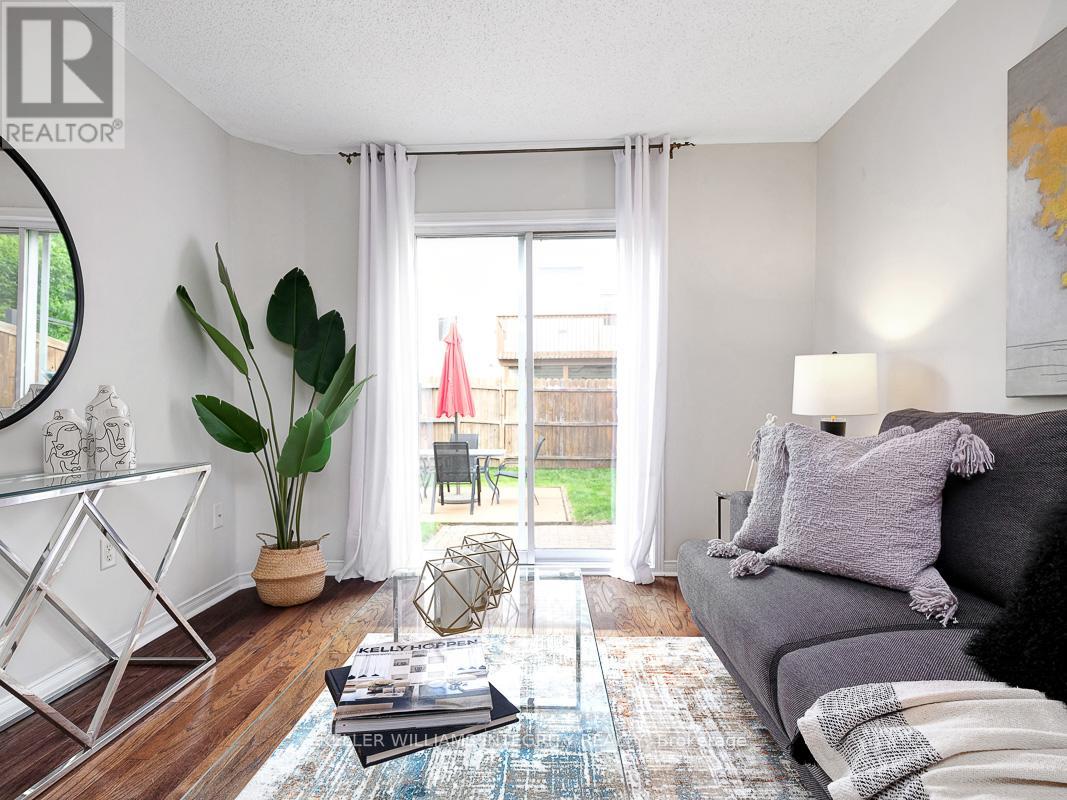 2598 Crosscut Terrace, Ottawa, Ontario  K1T 4A1 - Photo 8 - X12203197