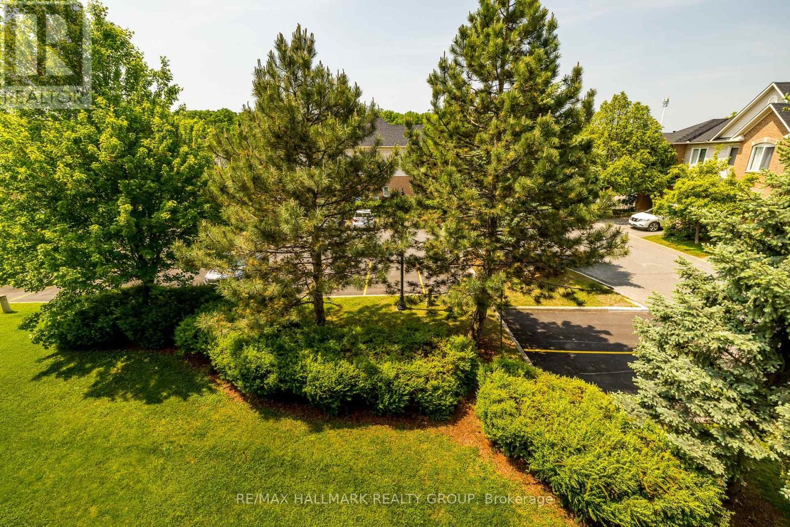 246 Cresthaven Drive, Ottawa, Ontario  K2G 6W4 - Photo 13 - X12203230