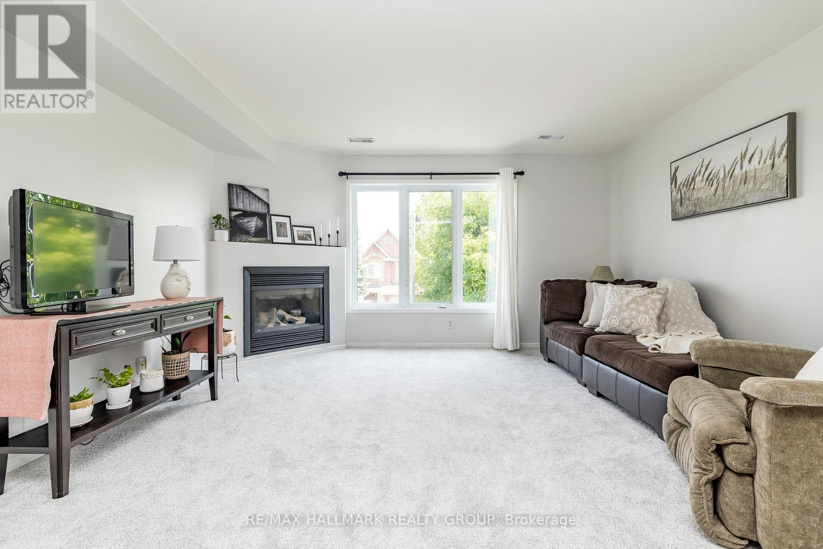 246 Cresthaven Drive, Ottawa, Ontario  K2G 6W4 - Photo 18 - X12203230