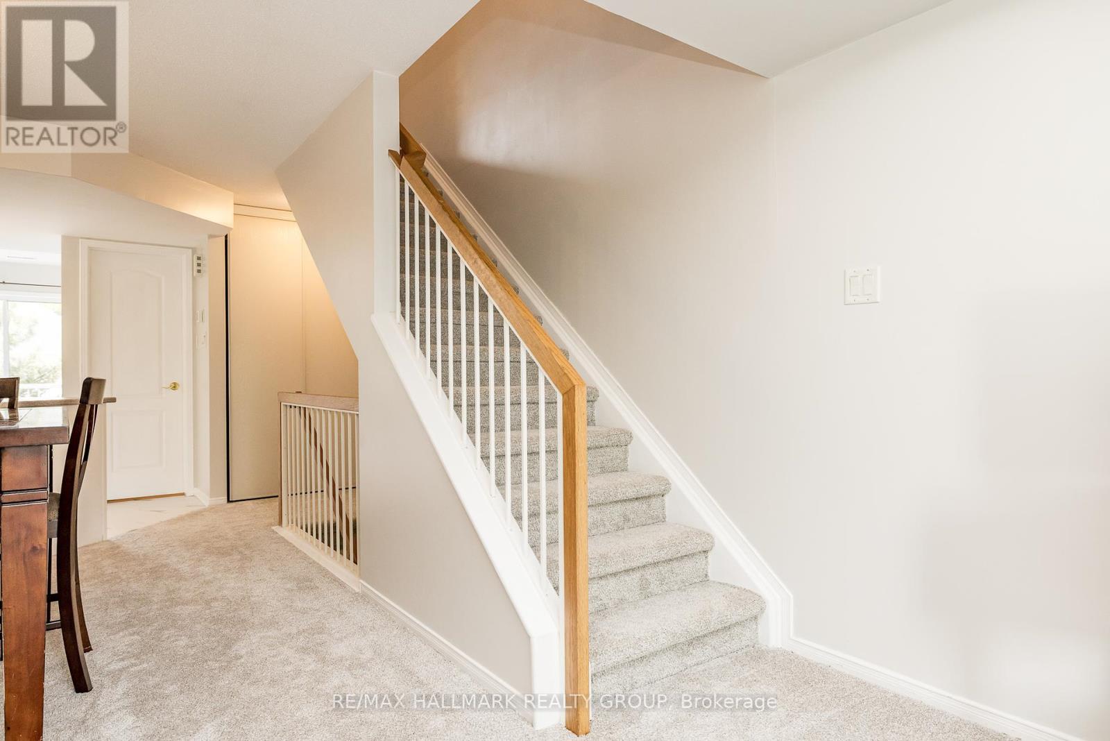 246 Cresthaven Drive, Ottawa, Ontario  K2G 6W4 - Photo 22 - X12203230