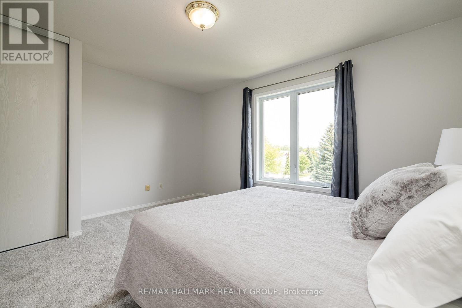 246 Cresthaven Drive, Ottawa, Ontario  K2G 6W4 - Photo 31 - X12203230
