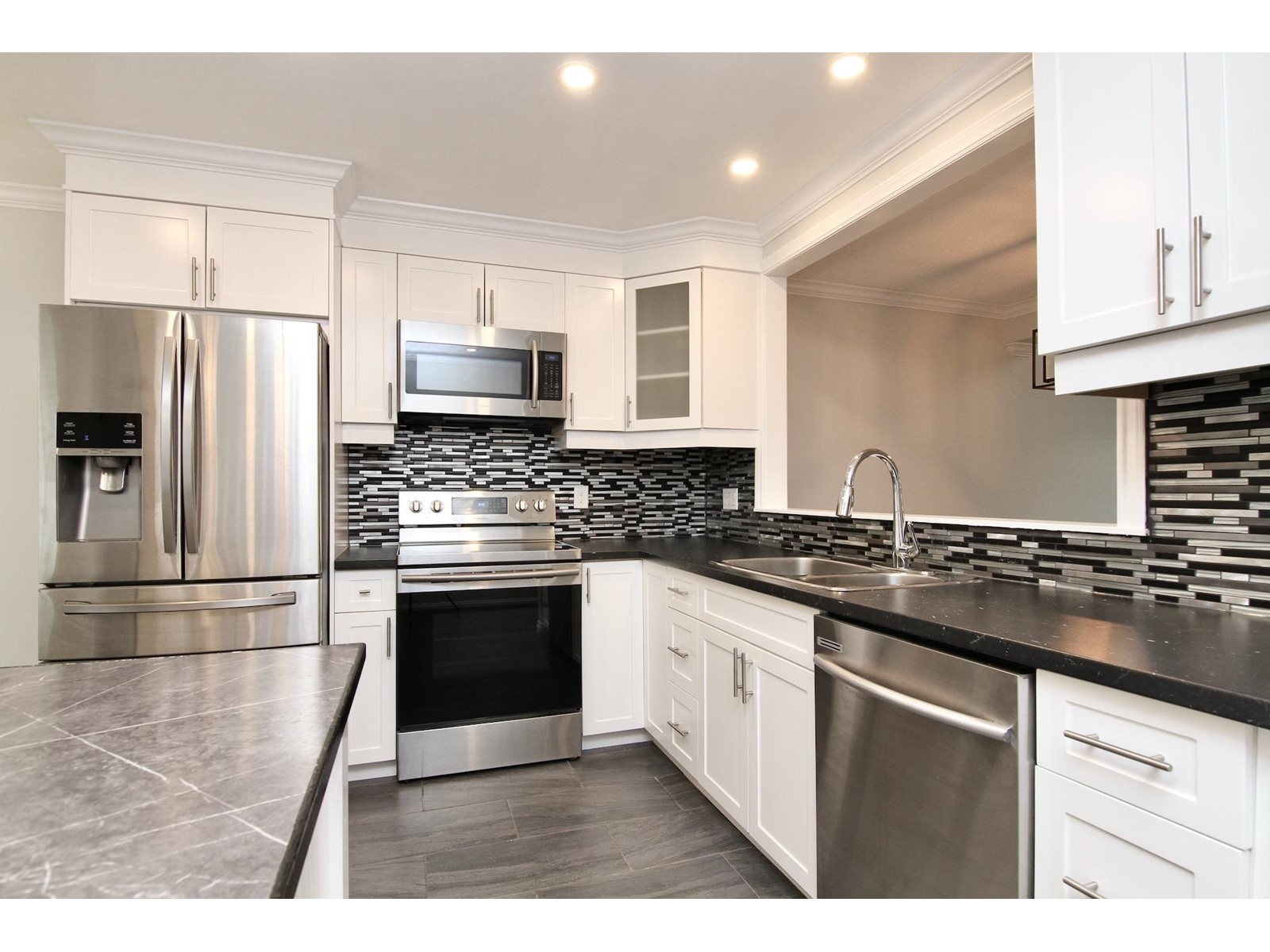 52 6537 138 Street, Surrey, British Columbia  V3W 0C6 - Photo 6 - R3012366