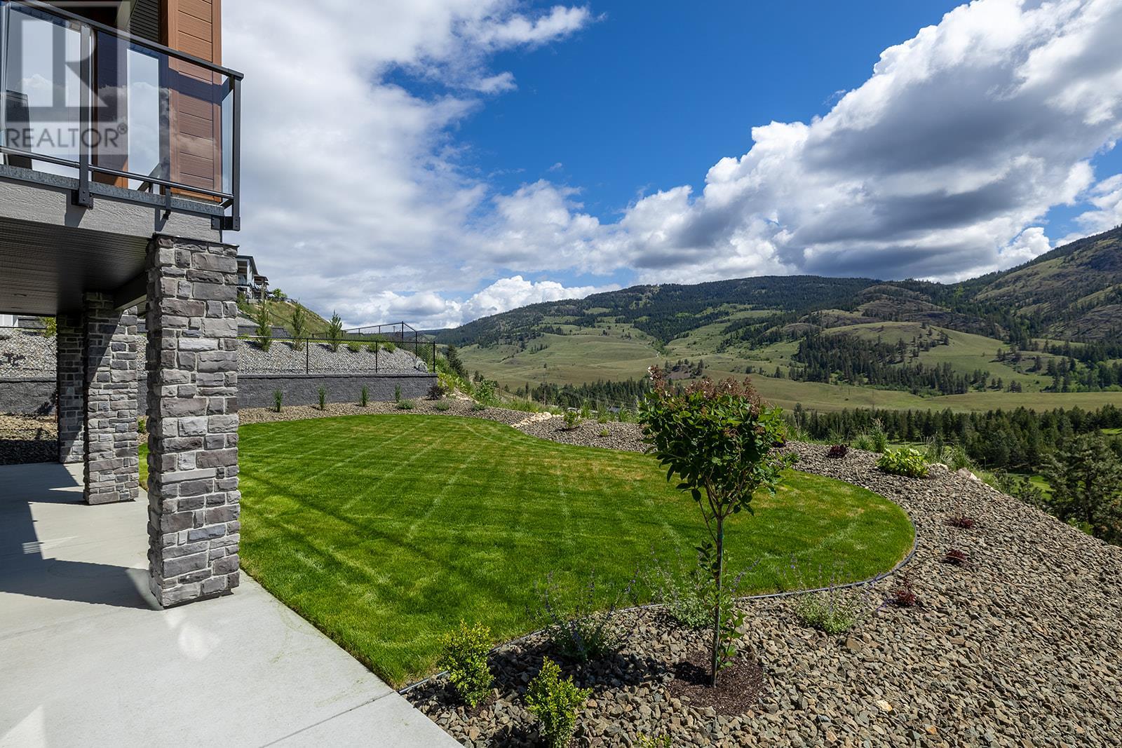 Property at 771 Carnoustie Drive image 4