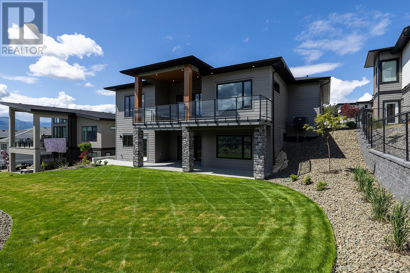 Property at 771 Carnoustie Drive image 2