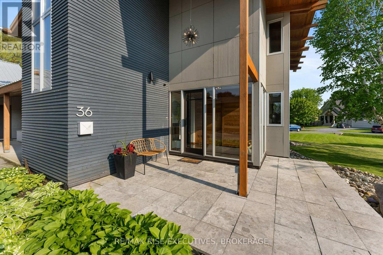 36 Bishop Street, Kingston, Ontario  K7M 3P4 - Photo 3 - X12203198
