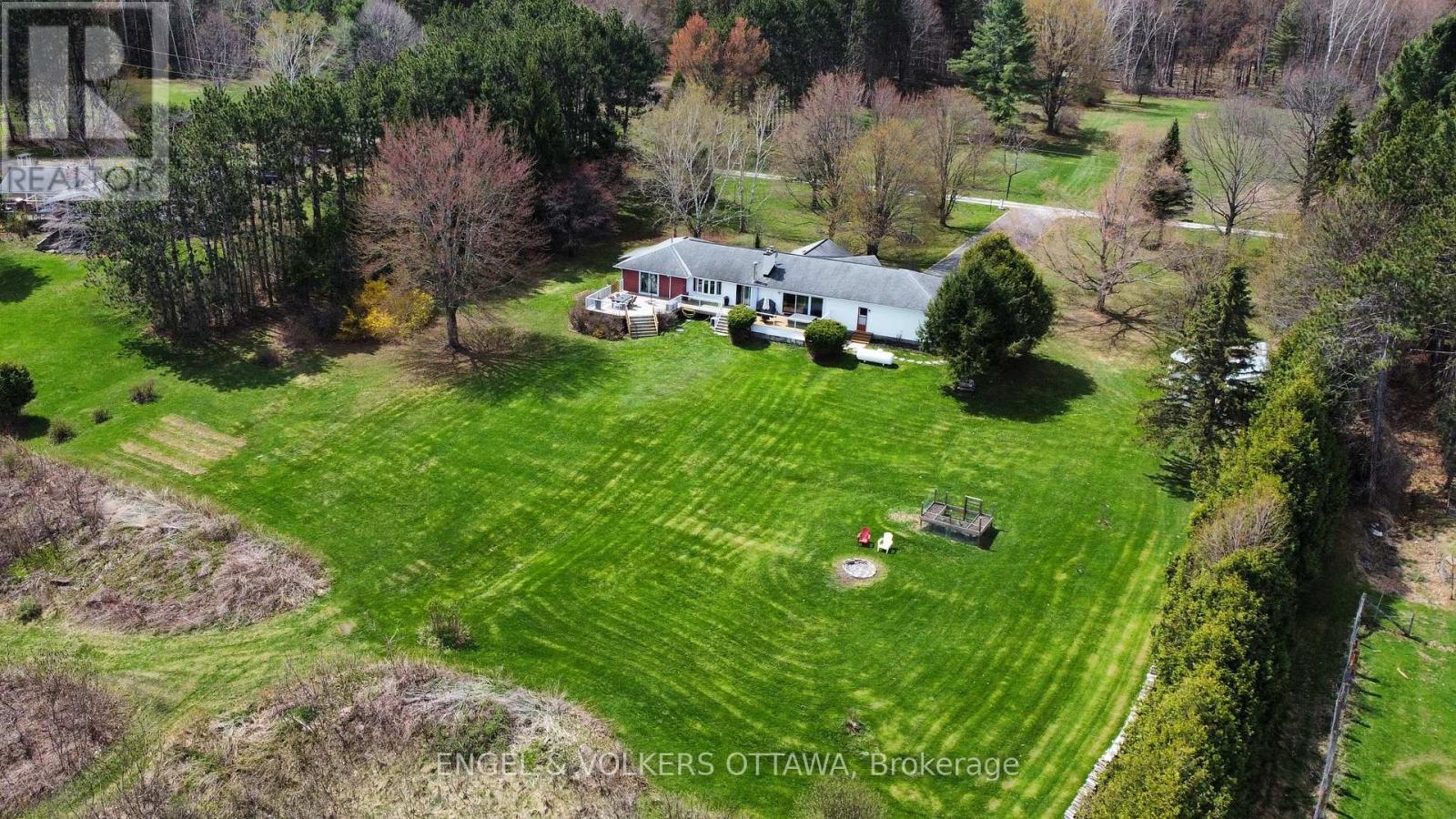 122 COLONEL NICHOLSON LANE, Ottawa, Ontario