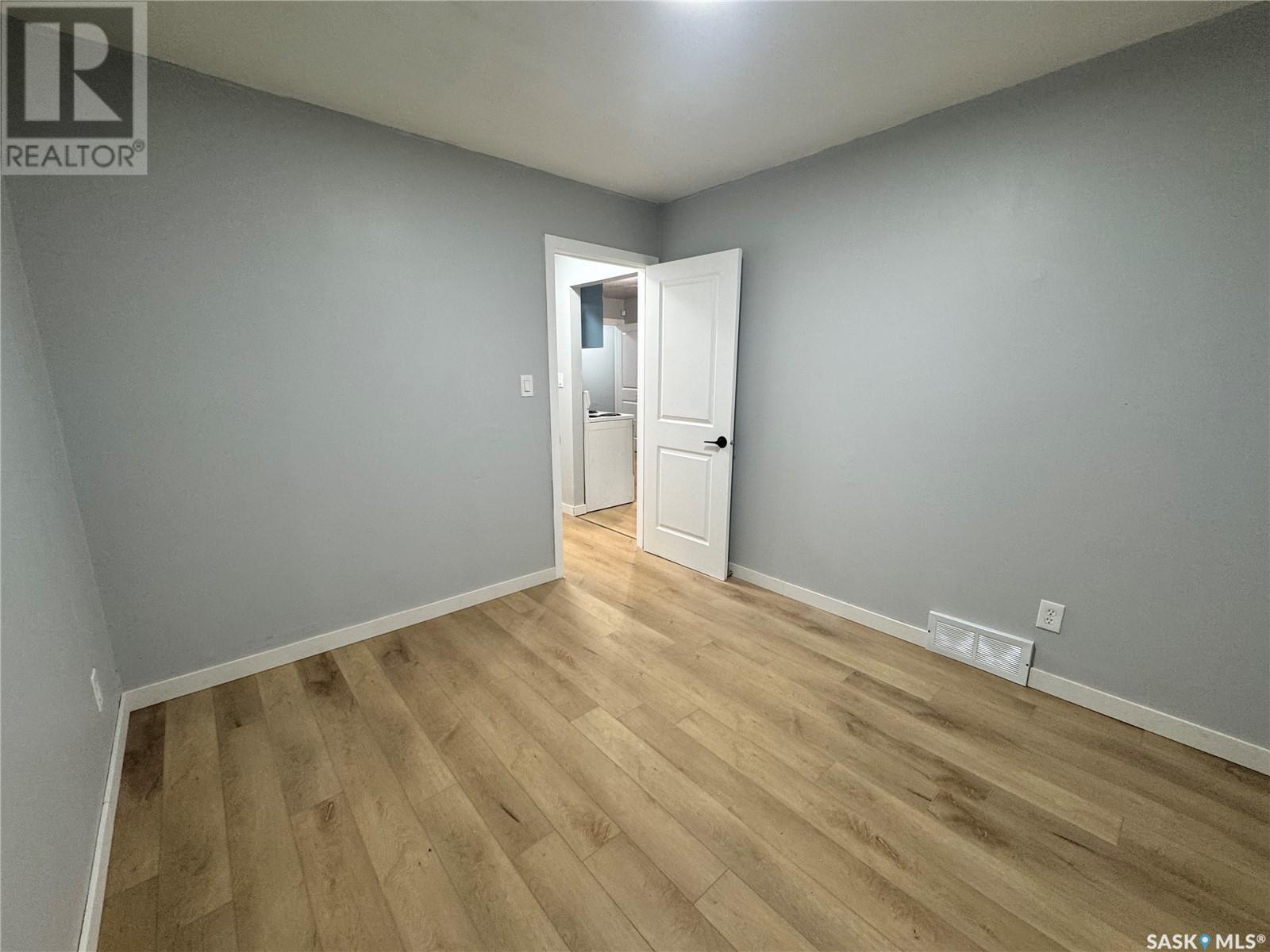 1157 Cameron Street, Regina, Saskatchewan  S4T 2S9 - Photo 10 - SK008618