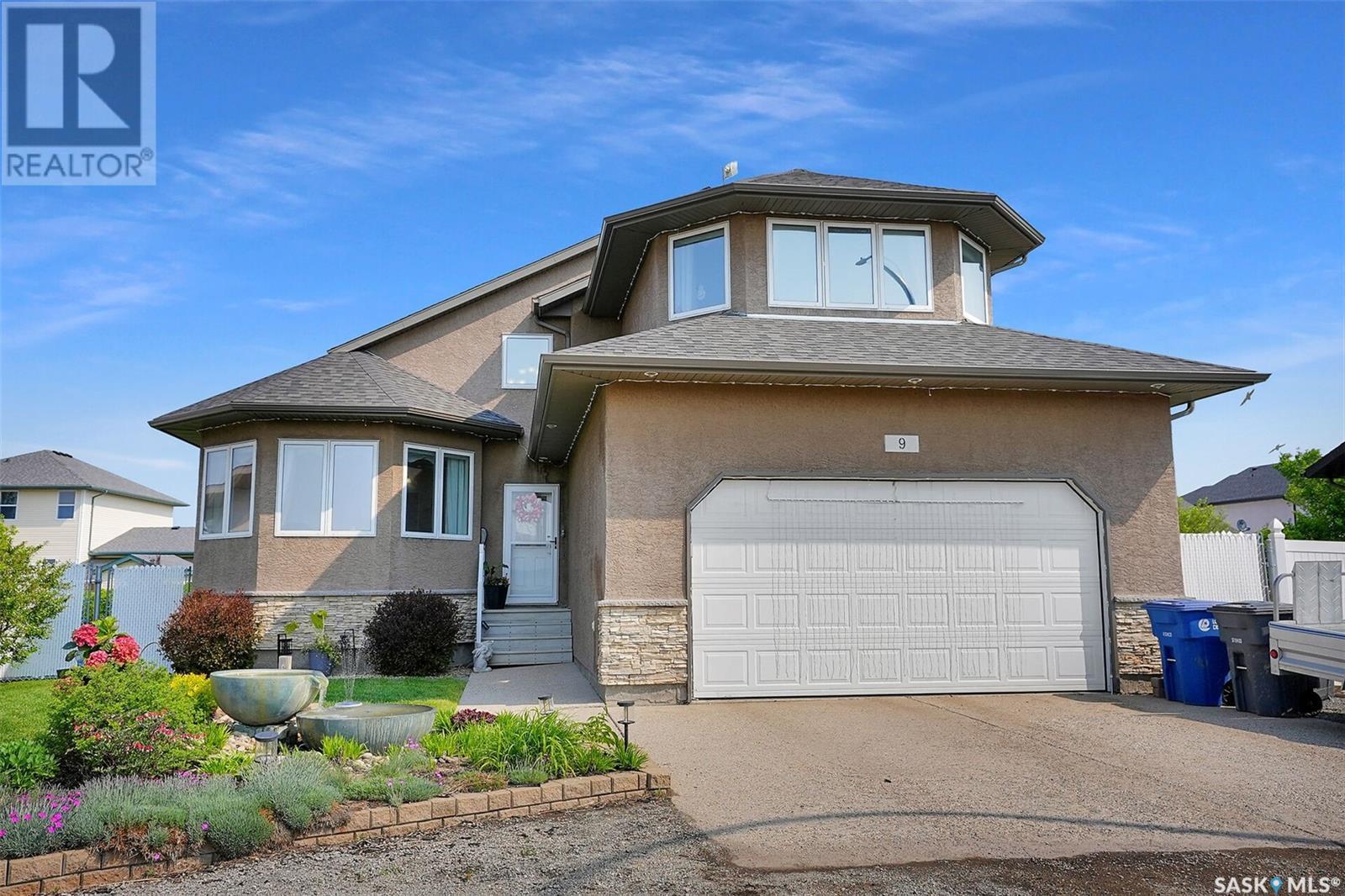 9 Brayden Bay, Grand Coulee, Saskatchewan  S4M 0A3 - Photo 2 - SK008602