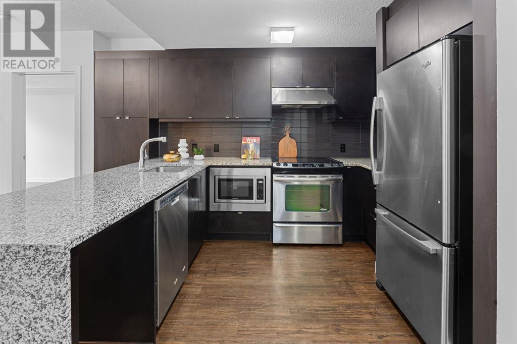 Property at 104, 25 Aspenmont Heights SW image 5