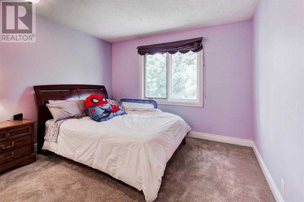 712 Lake Placid Drive Se, Calgary, Alberta  T2J 4C1 - Photo 28 - A2227184