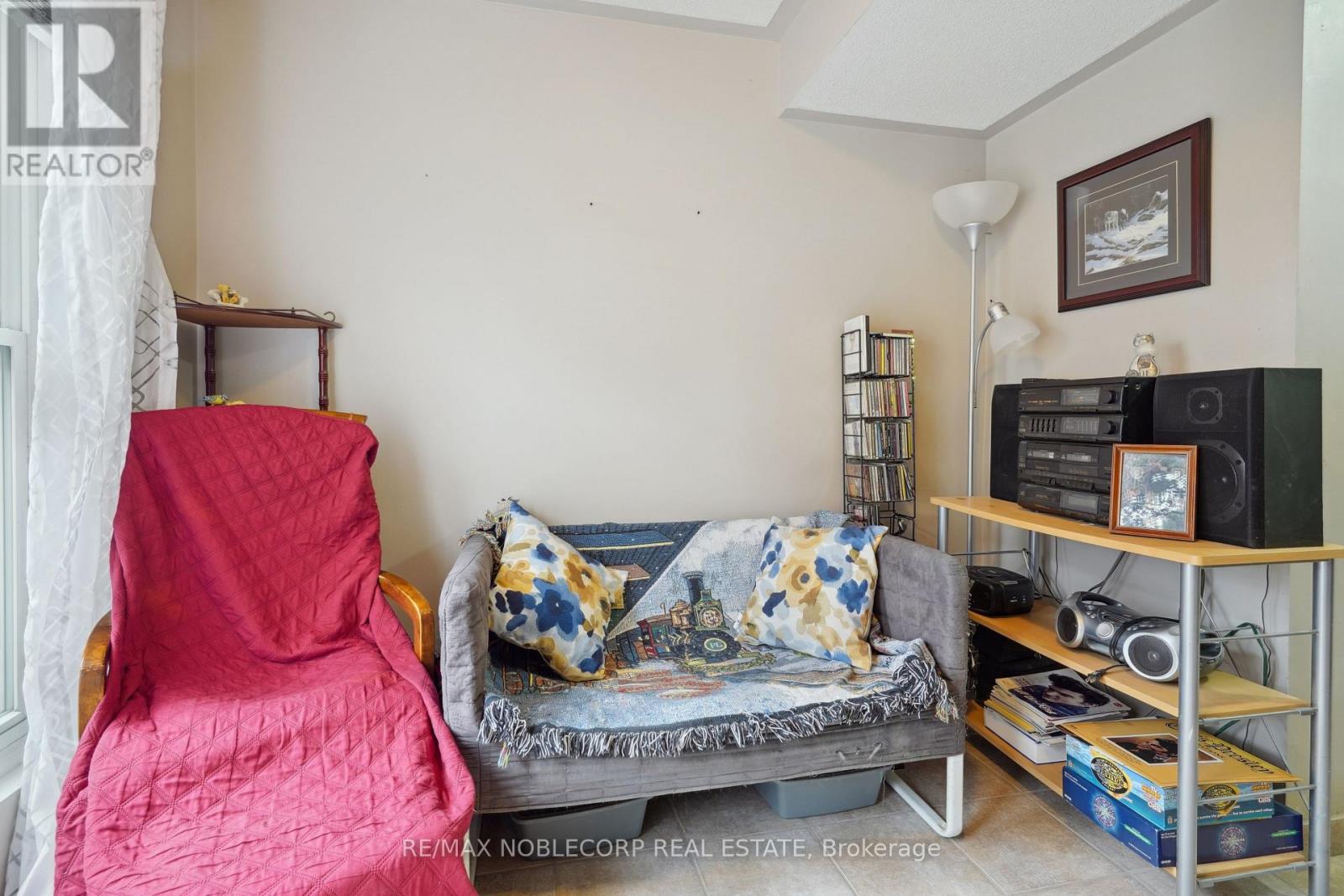 34 Corvus Star Way, Toronto, Ontario  M2J 1P3 - Photo 21 - C12203075