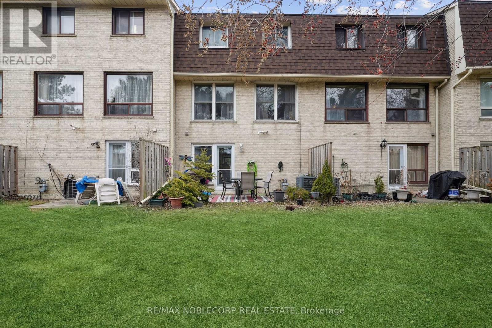 34 Corvus Star Way, Toronto, Ontario  M2J 1P3 - Photo 24 - C12203075