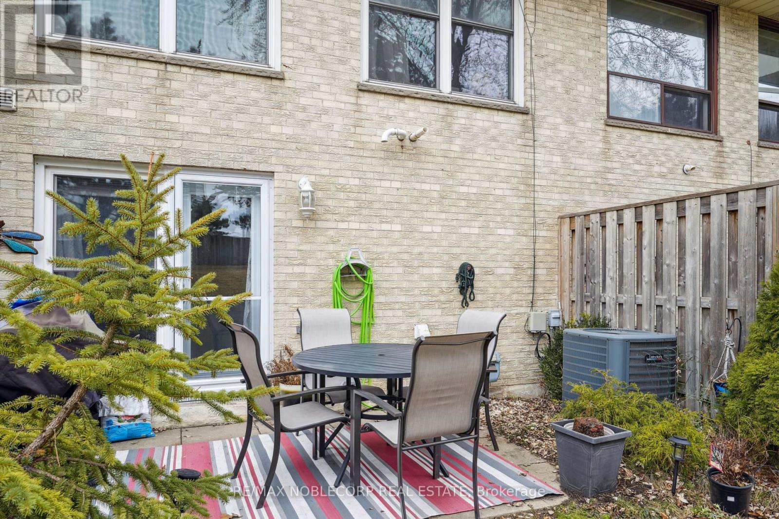 34 Corvus Star Way, Toronto, Ontario  M2J 1P3 - Photo 26 - C12203075