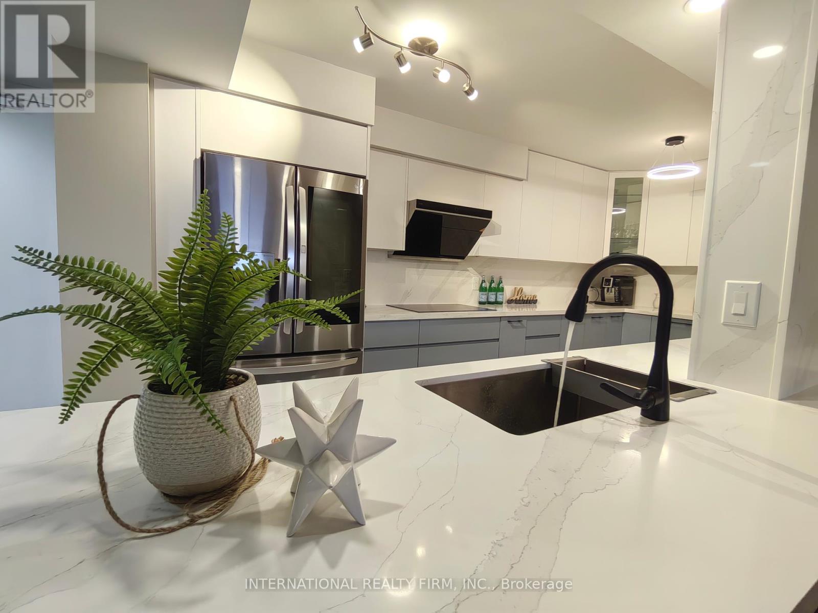 605 - 880 Grandview Way, Toronto, Ontario  M2N 7B2 - Photo 6 - C12203135