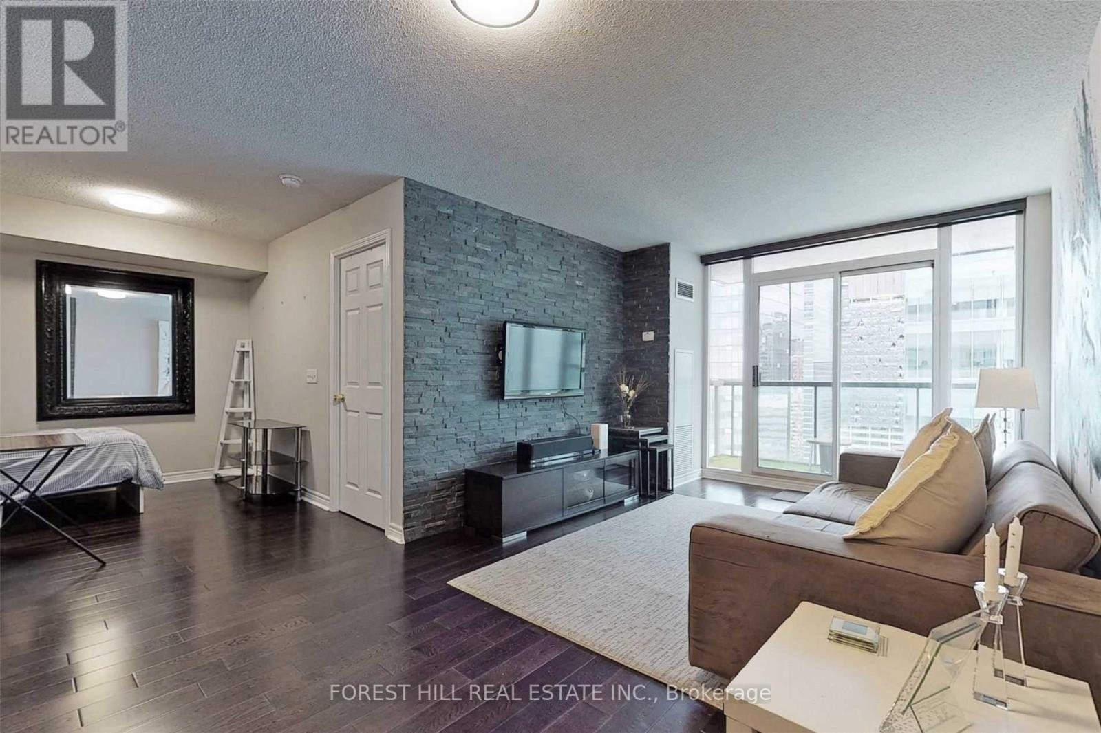 3903 - 30 Grand Trunk Crescent, Toronto, Ontario  M5J 3A4 - Photo 7 - C12203166