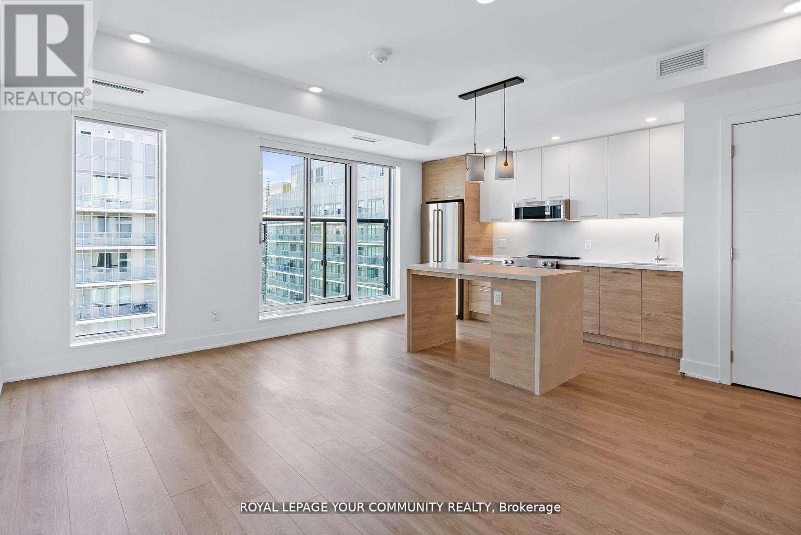 1707 - 200 Redpath Avenue, Toronto, Ontario  M4P 0E6 - Photo 1 - C12203206