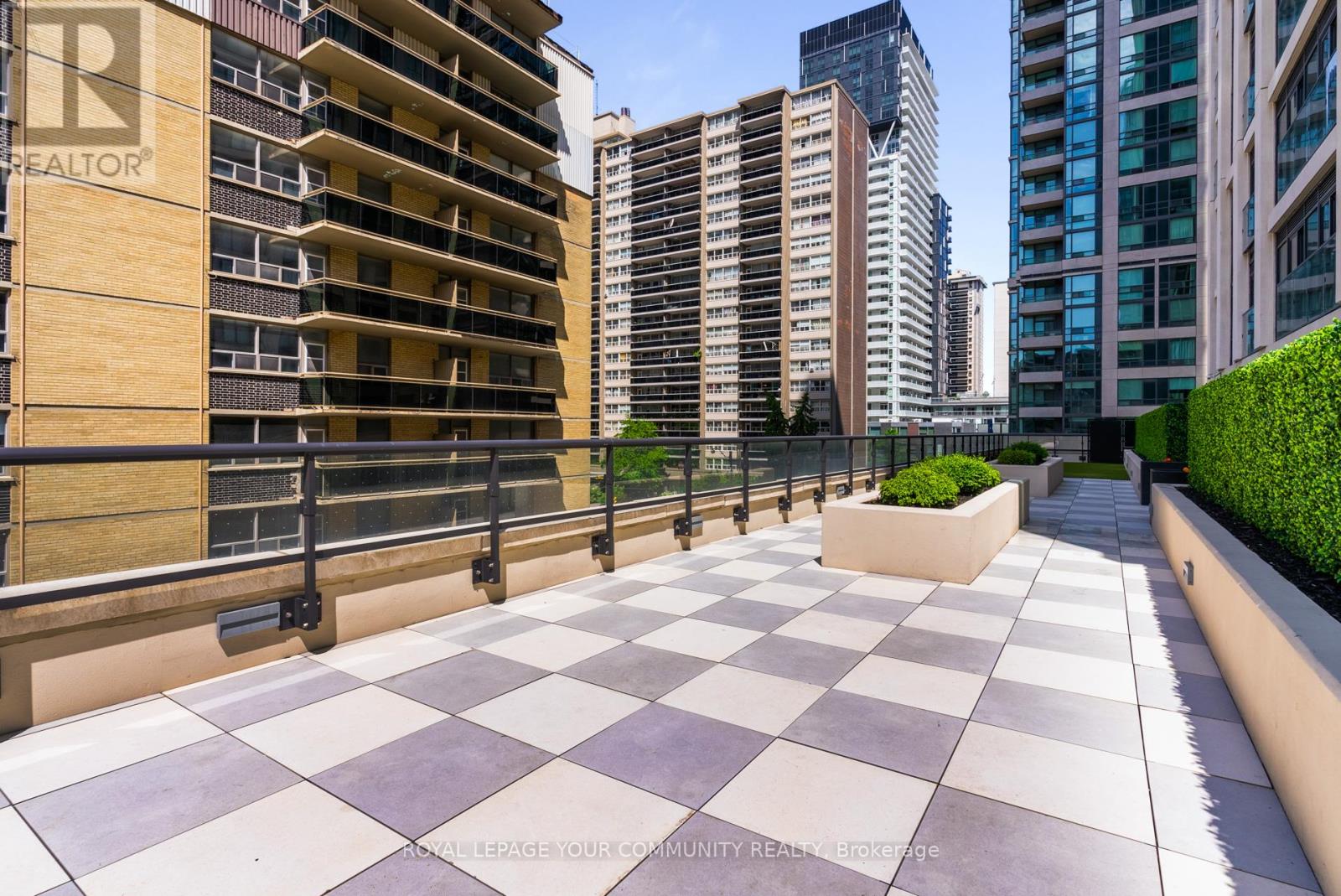 1707 - 200 Redpath Avenue, Toronto, Ontario  M4P 0E6 - Photo 22 - C12203206