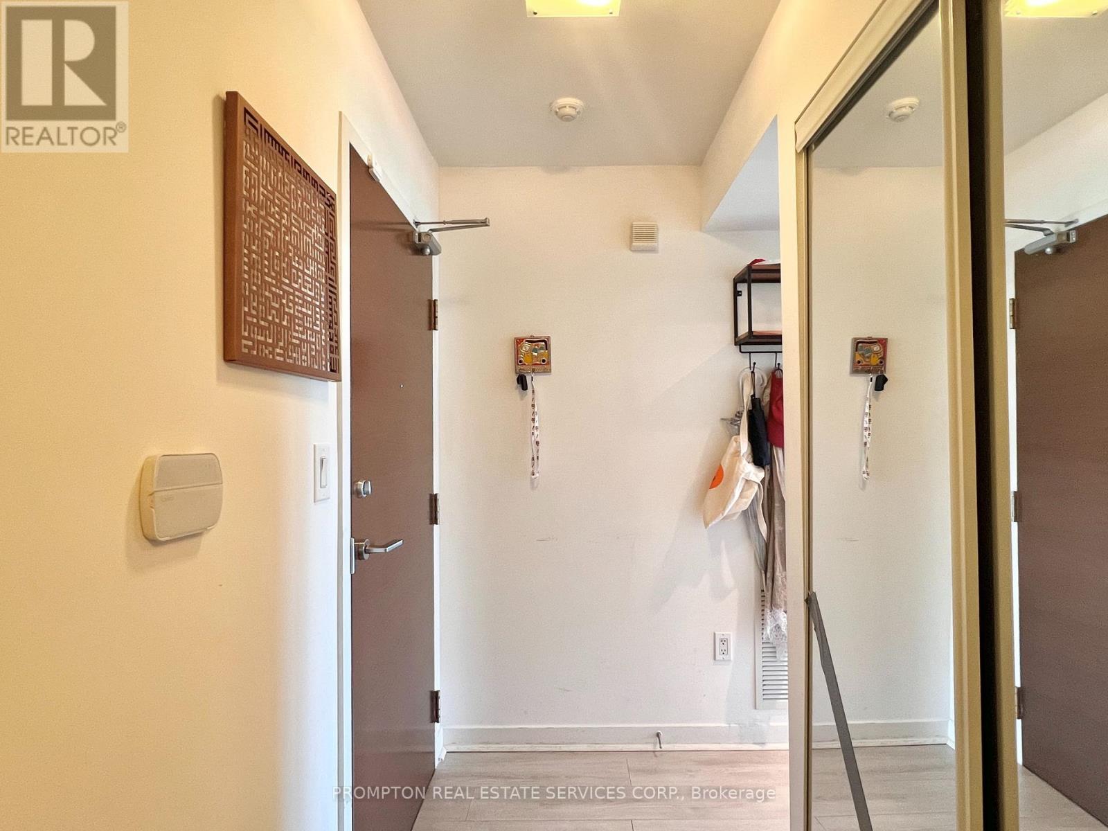 311 - 10 Capreol Court, Toronto, Ontario  M5V 4B3 - Photo 25 - C12203220