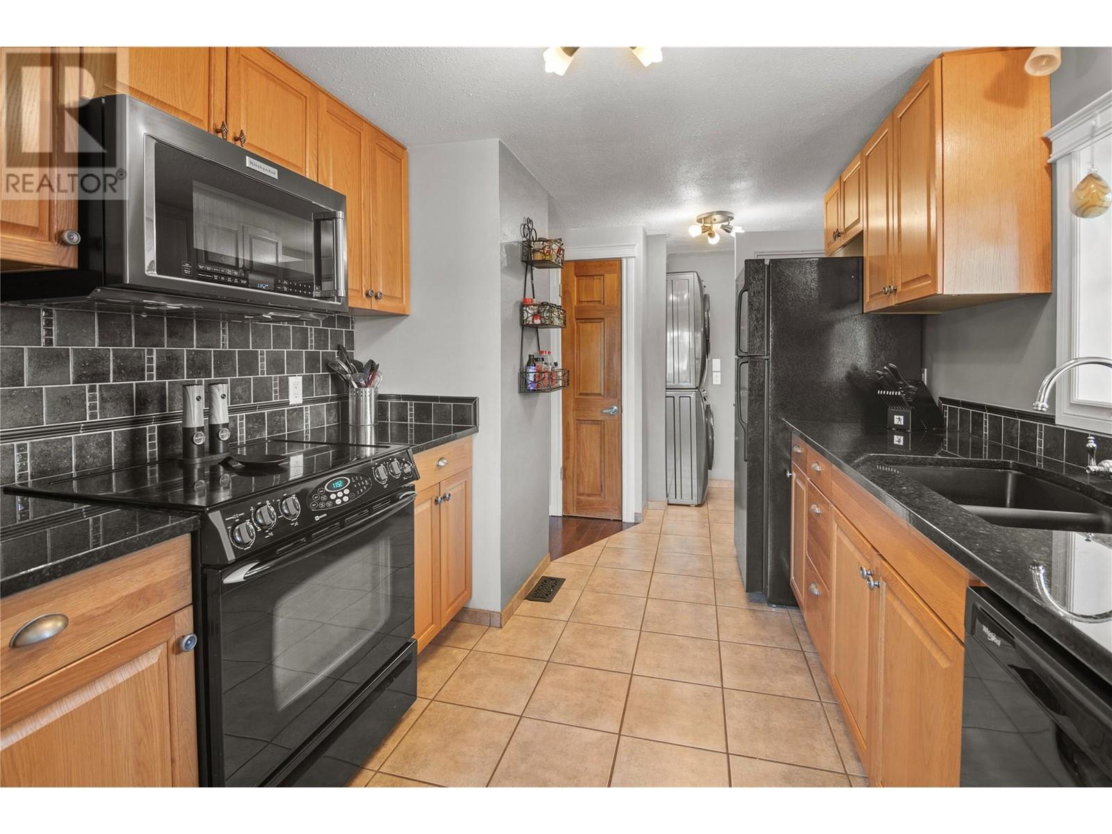 4772 Burns Avenue, Canal Flats, British Columbia  V0B 1B0 - Photo 15 - 10351101
