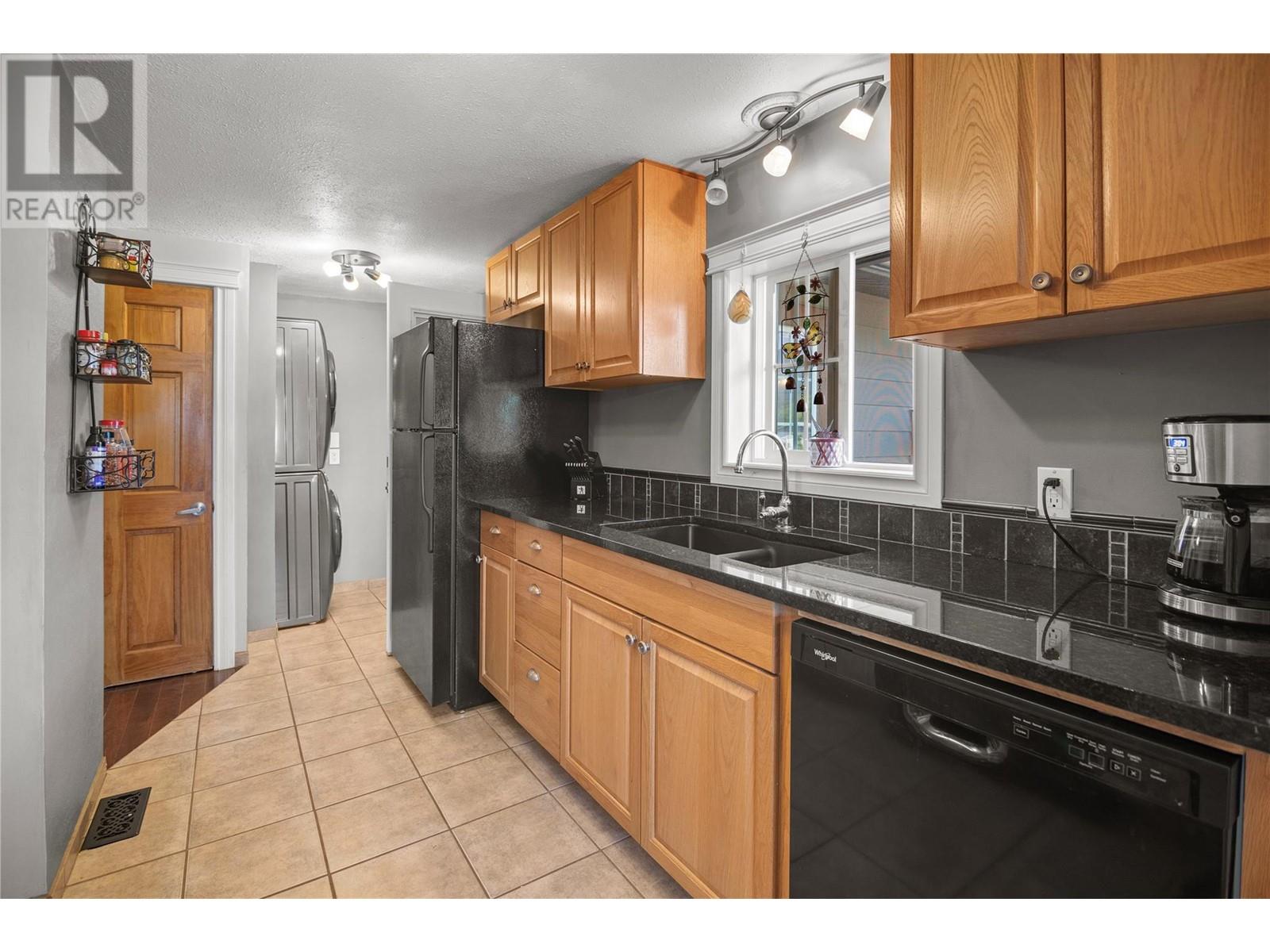 4772 Burns Avenue, Canal Flats, British Columbia  V0B 1B0 - Photo 16 - 10351101