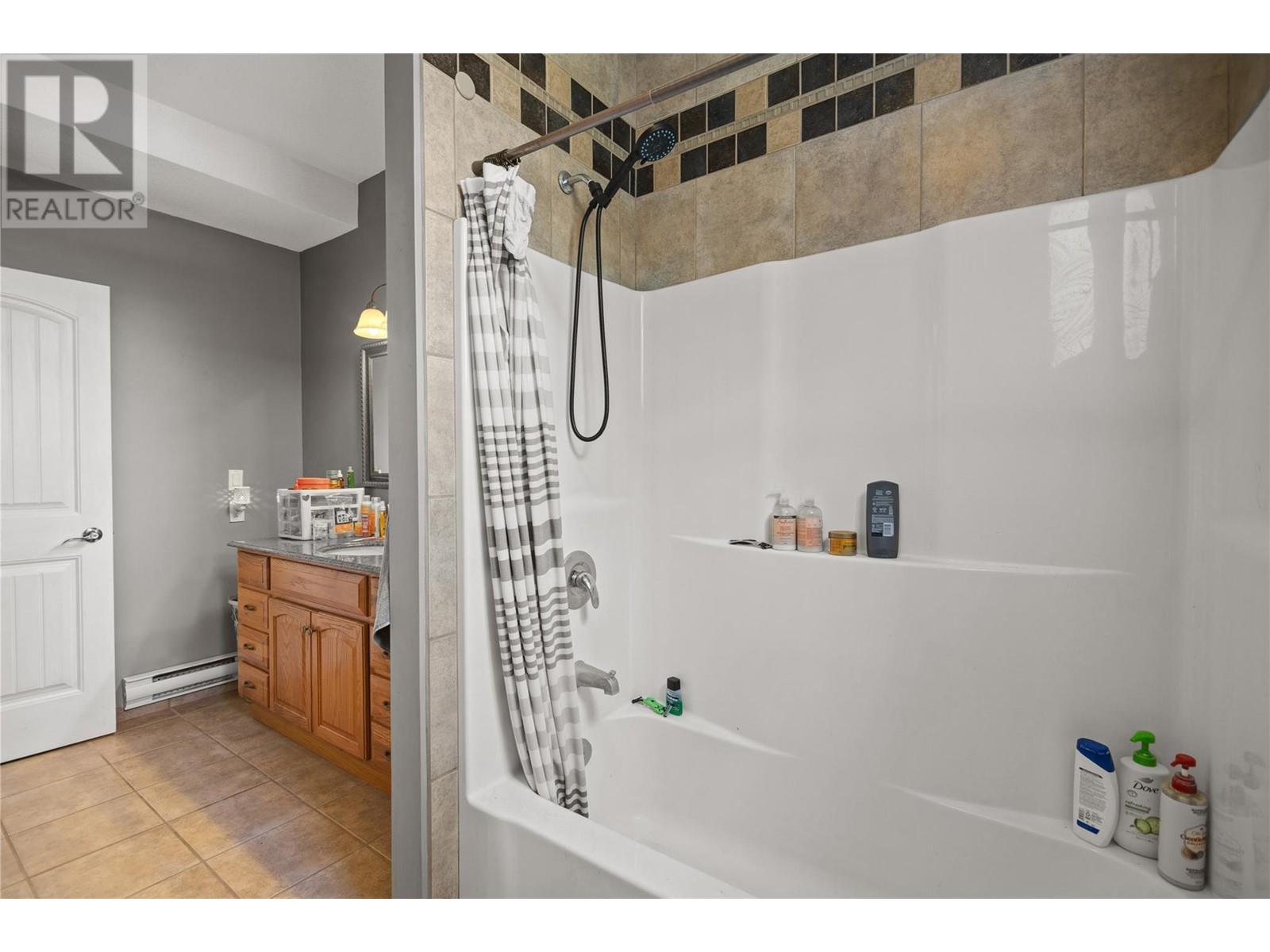 4772 Burns Avenue, Canal Flats, British Columbia  V0B 1B0 - Photo 39 - 10351101