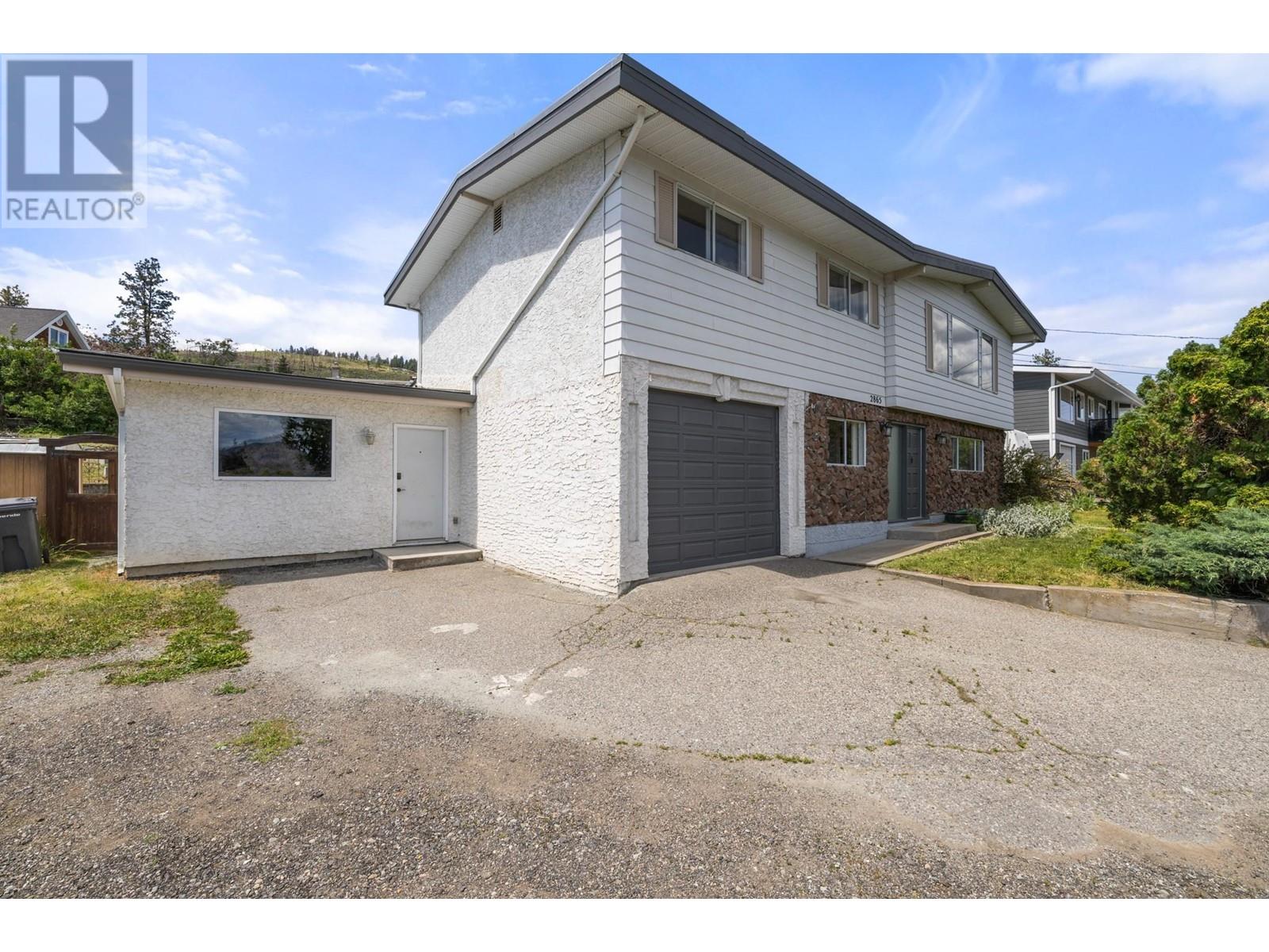 Property at 2865 Lower Glenrosa Road image 1