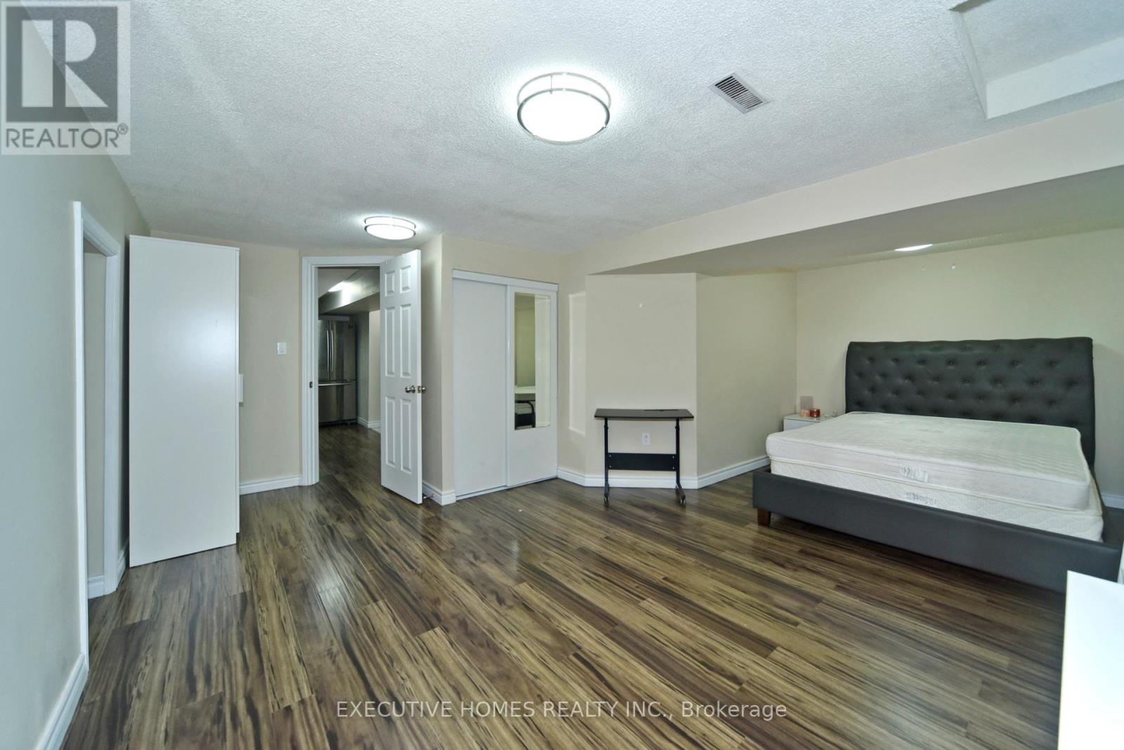 194 Braymore Boulevard, Toronto, Ontario  M1B 2G8 - Photo 23 - E12203186