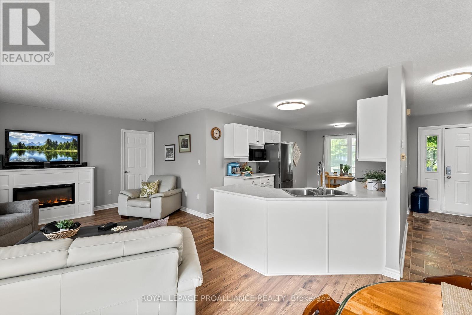 22 Mills Road, Brighton, Ontario  K0K 1H0 - Photo 11 - X12203328