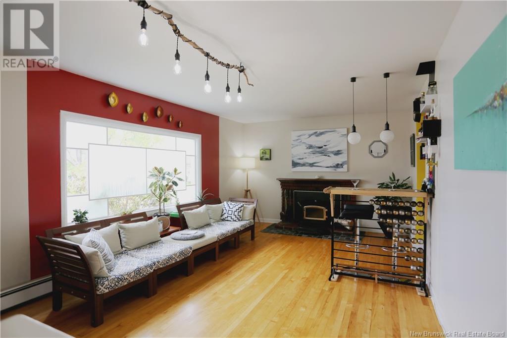 Property at 909 Montgomery Avenue image 5