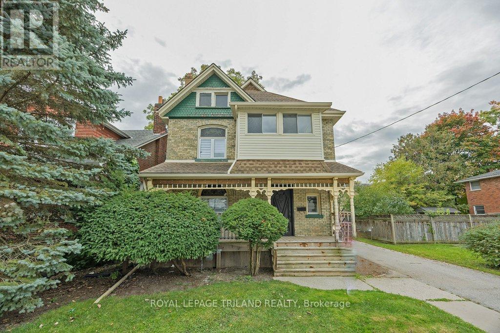 8 ELIZABETH STREET, St. Thomas, Ontario