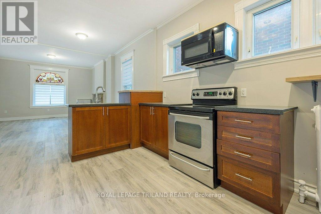 Photo 12 of 50 for 8 Elizabeth Street