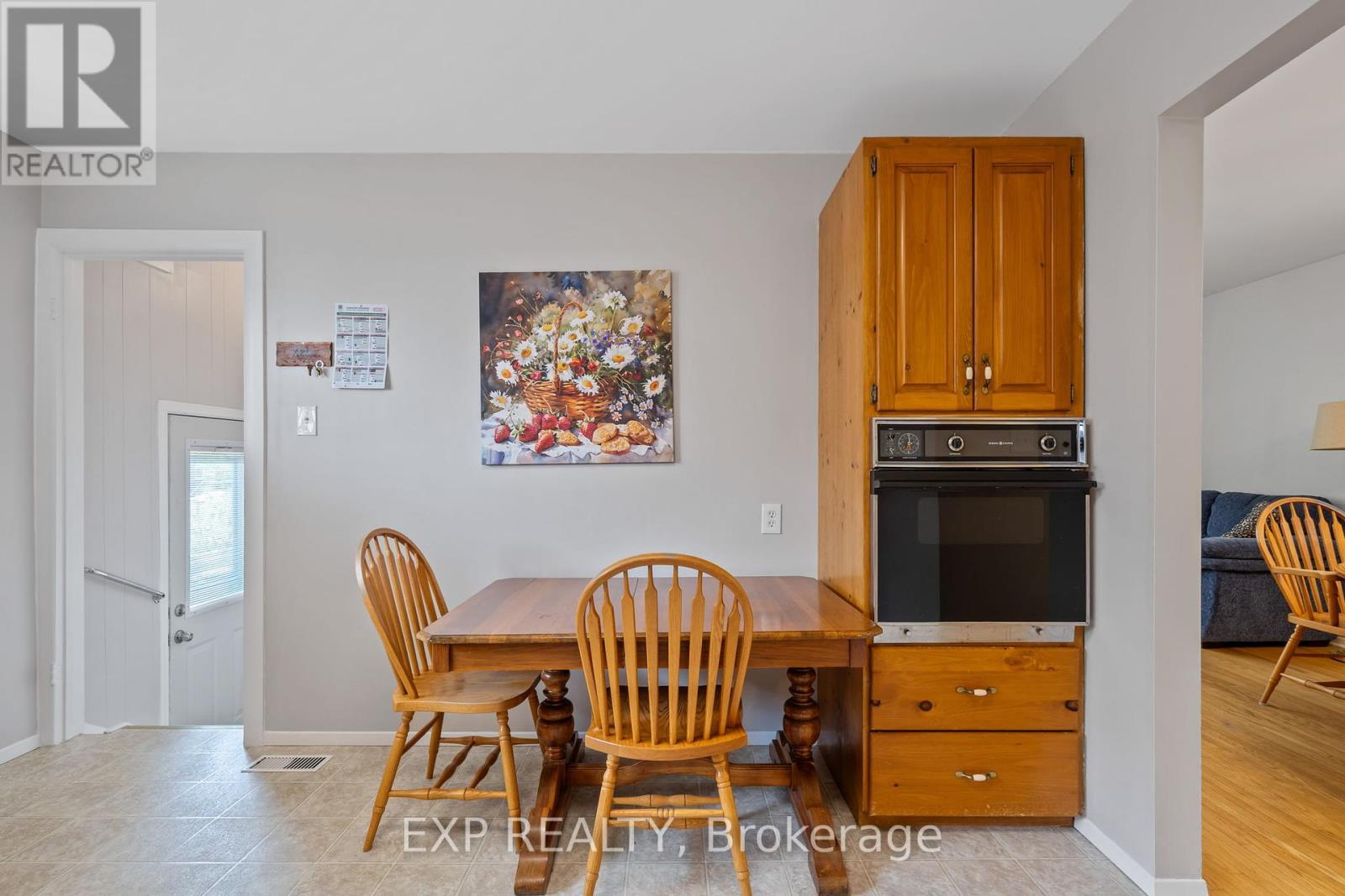 42 Empire Street, London East, Ontario  N5Y 1G7 - Photo 10 - X12203305