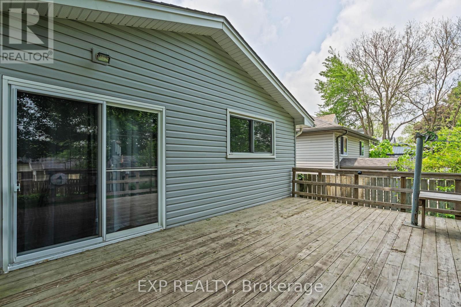 42 Empire Street, London East, Ontario N5Y 1G7 - Photo 37 - X12203305