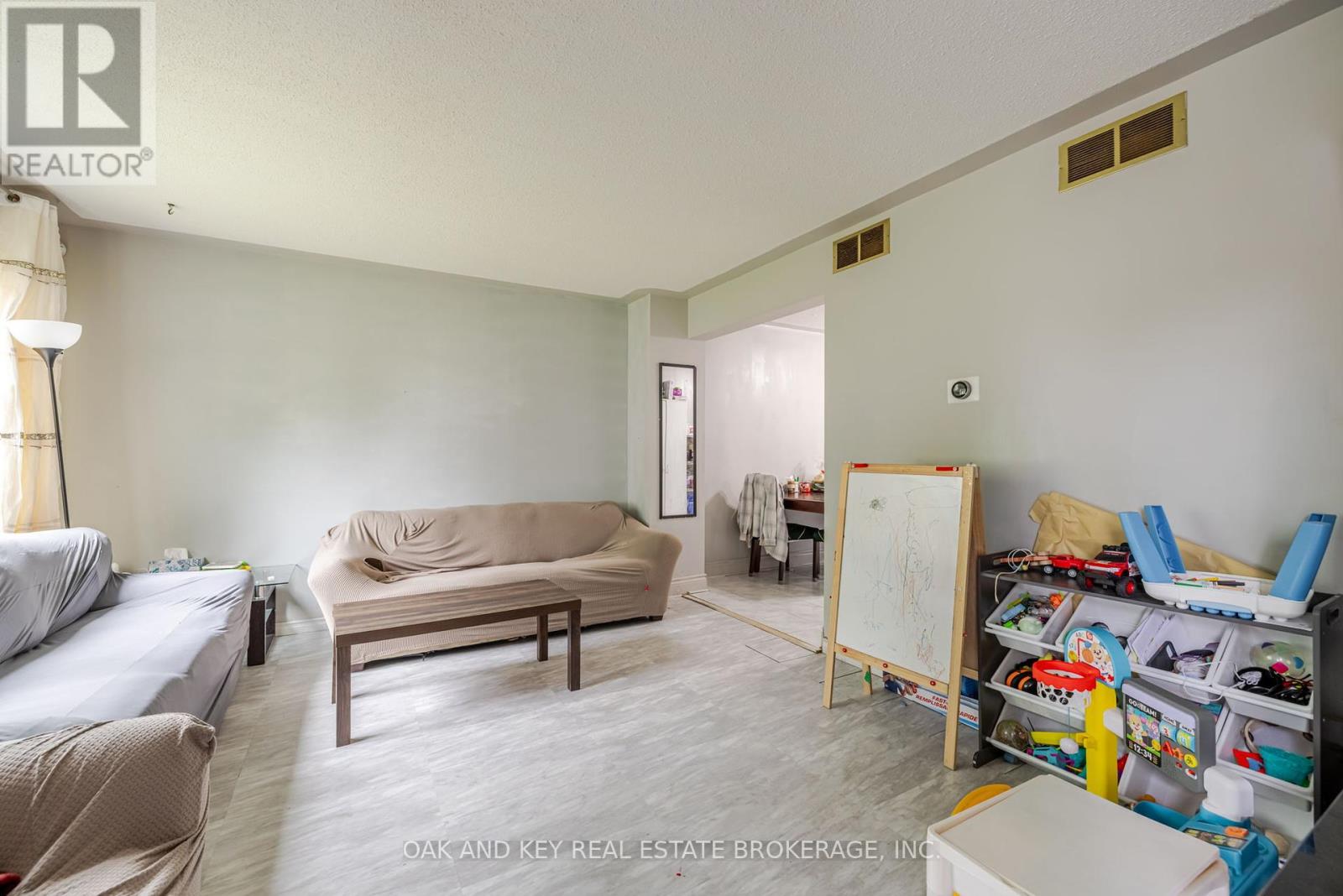 800 Monsarrat Avenue E, London East, Ontario  N5Y 4Y6 - Photo 3 - X12203333