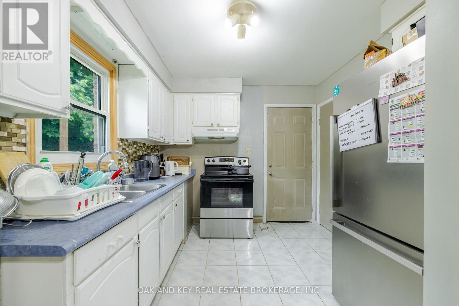 800 Monsarrat Avenue E, London East, Ontario  N5Y 4Y6 - Photo 8 - X12203333
