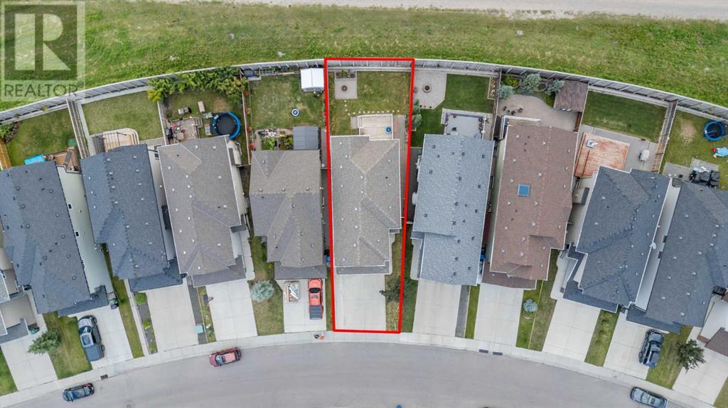 Property at 237 Panton Way NW image 3