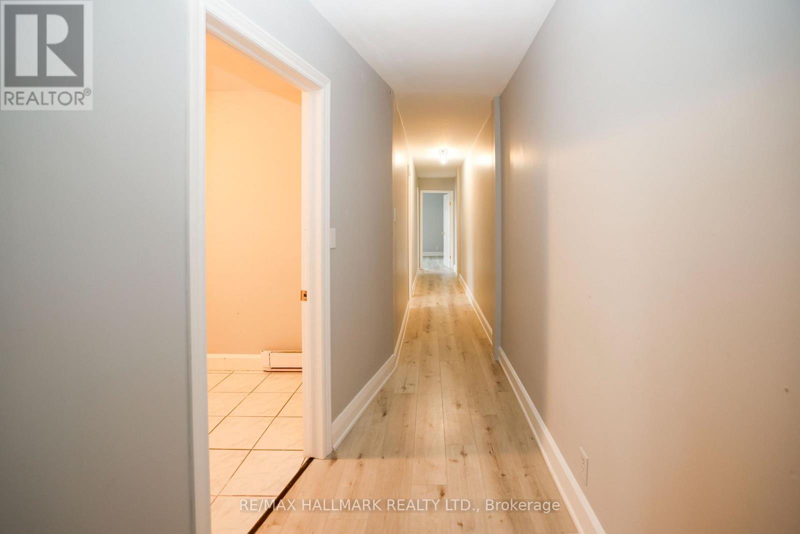 1 - 37 Holland Street, Bradford West Gwillimbury, Ontario  L3Z 2B9 - Photo 2 - N12203142