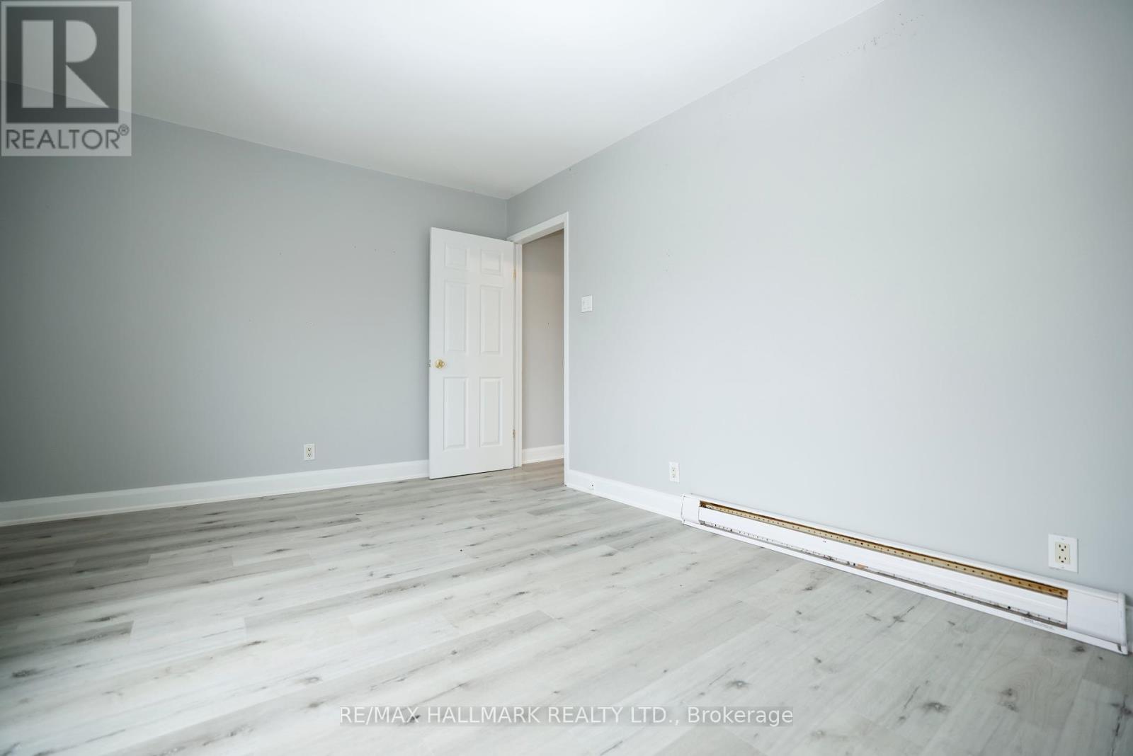 1 - 37 Holland Street, Bradford West Gwillimbury, Ontario  L3Z 2B9 - Photo 8 - N12203142