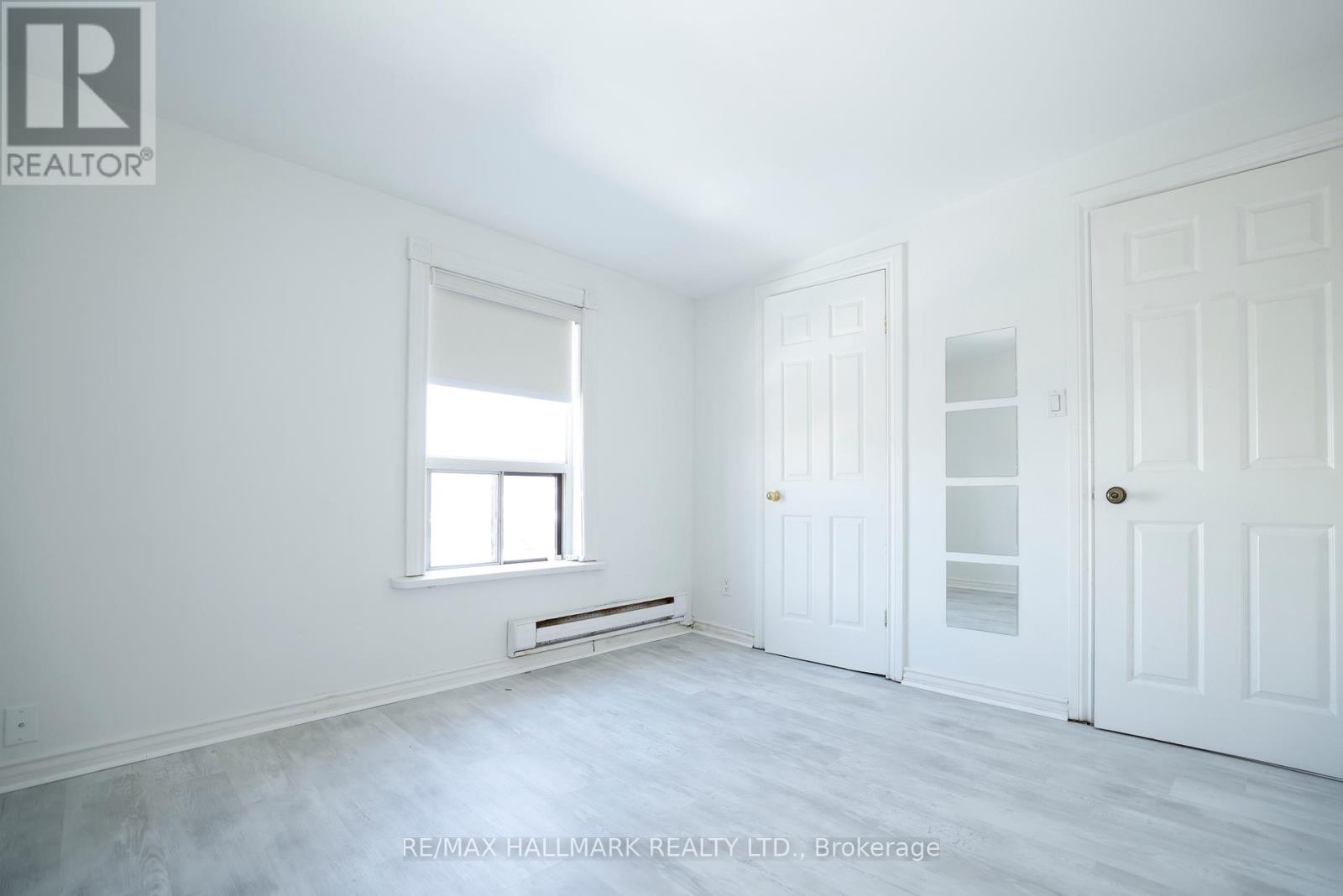 3 - 37 Holland Street W, Bradford West Gwillimbury, Ontario  L3Z 2B9 - Photo 1 - N12203162