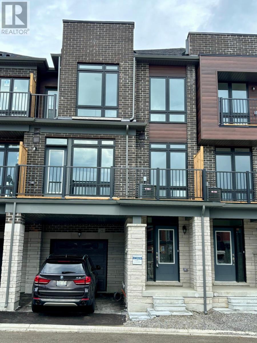 39 Griffith Street, Aurora, Ontario  L4G 7B6 - Photo 1 - N12203214